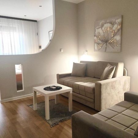 Apartments & Accommodation Stojic Újvidék Kültér fotó
