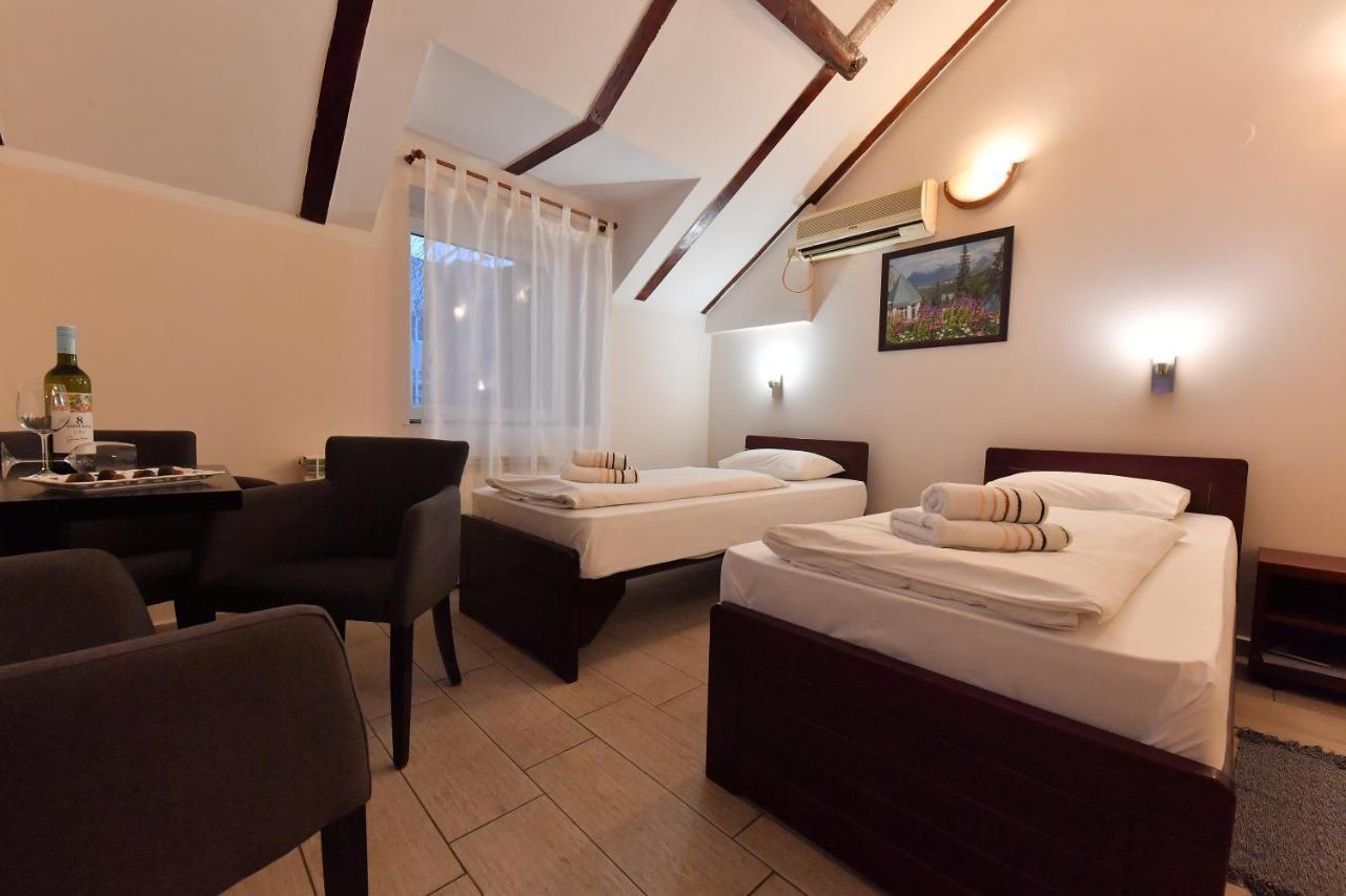 Apartments & Accommodation Stojic Újvidék Kültér fotó