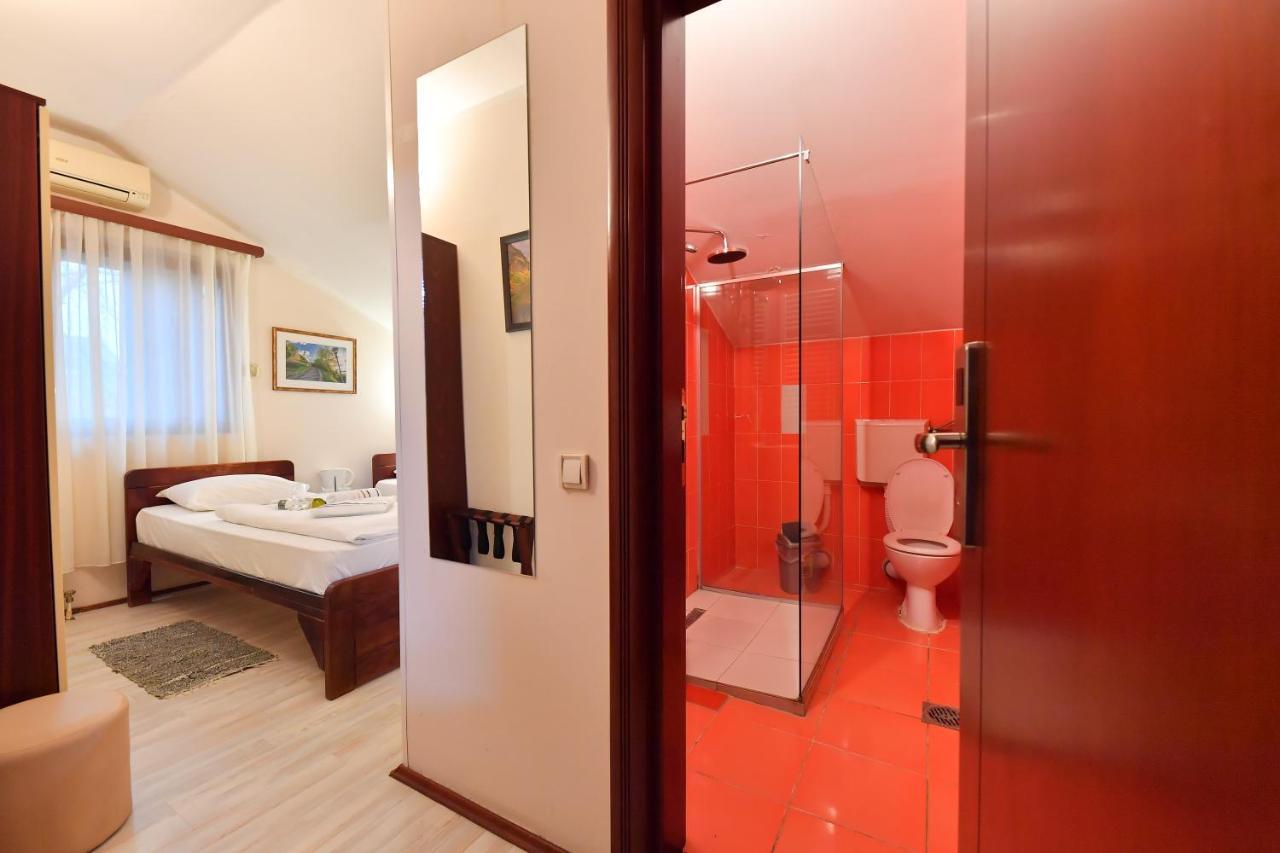 Apartments & Accommodation Stojic Újvidék Kültér fotó