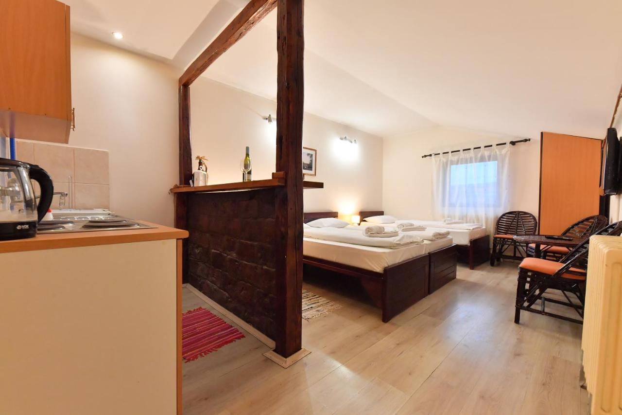 Apartments & Accommodation Stojic Újvidék Kültér fotó