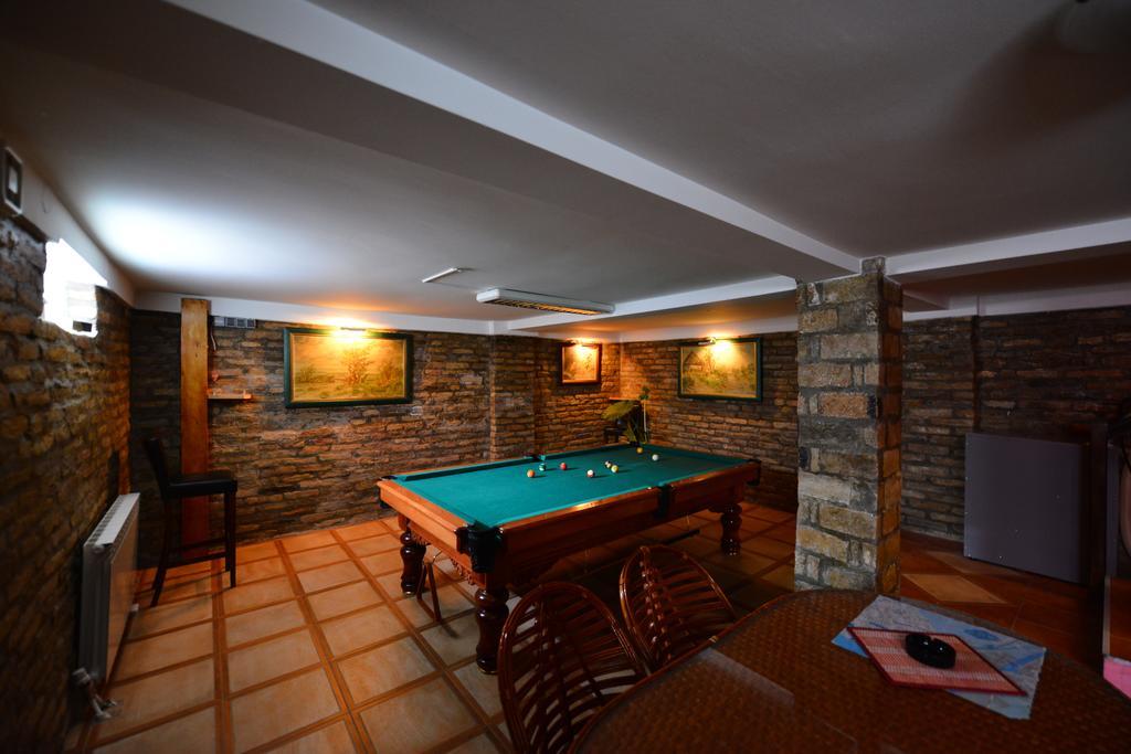 Apartments & Accommodation Stojic Újvidék Kültér fotó